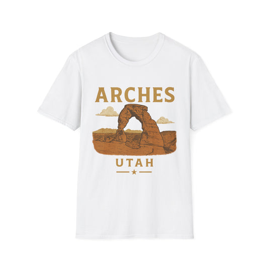 Arches National Park - Desert Gateway | T-Shirt