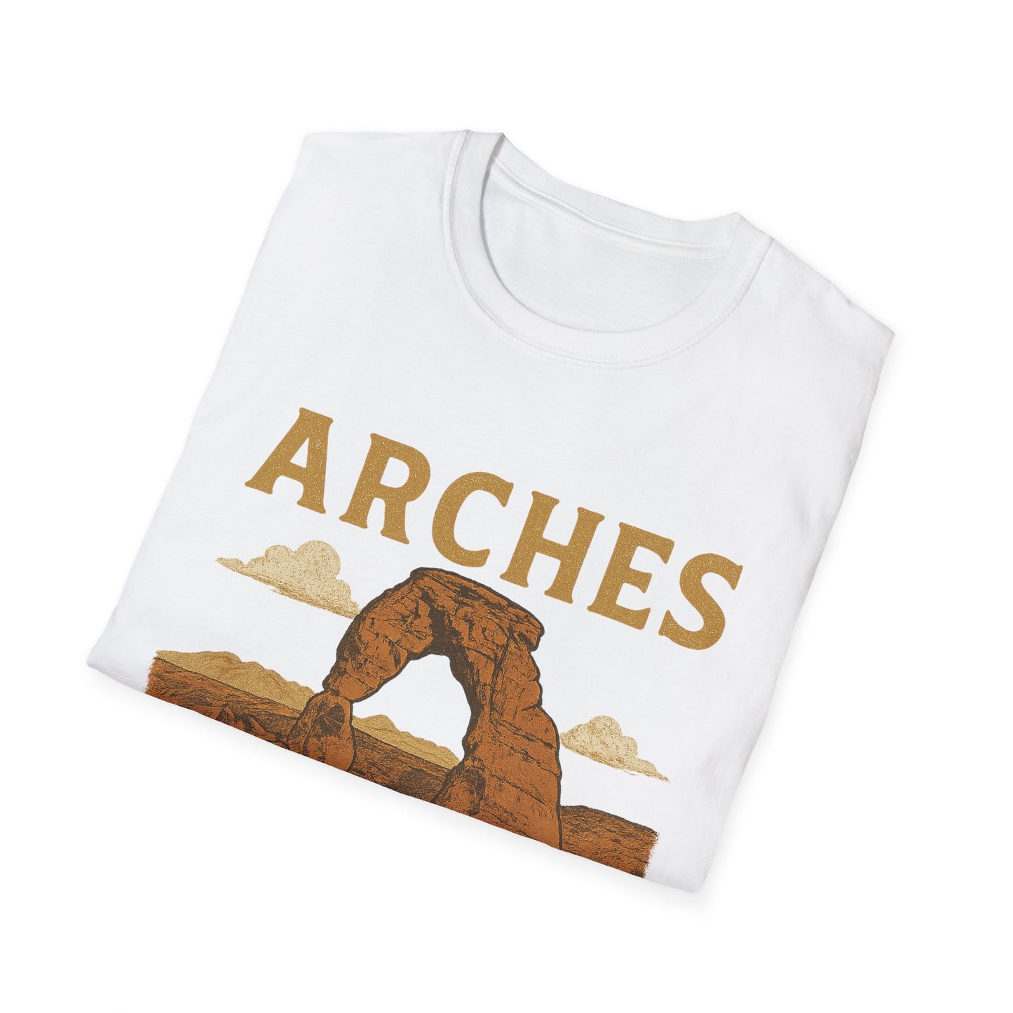 Arches National Park - Desert Gateway | T-Shirt